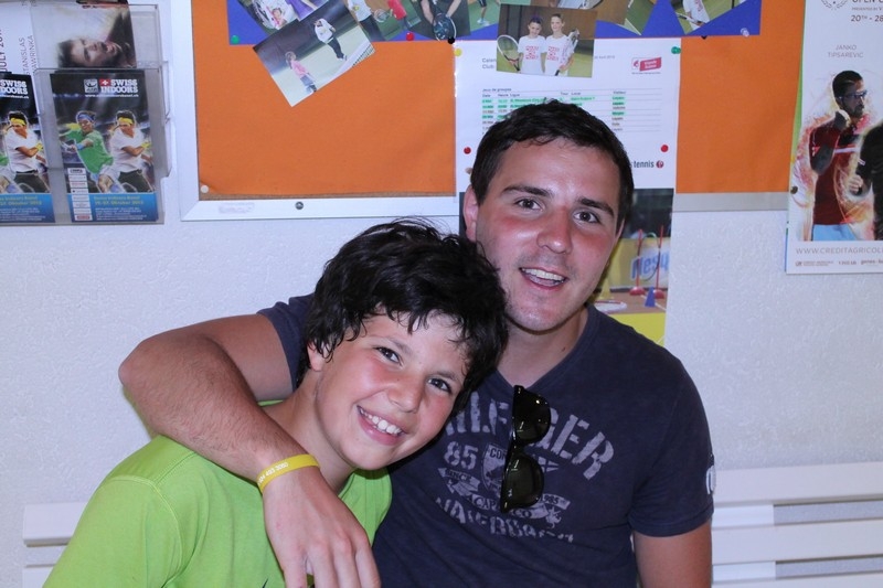 Village Camps International Summer Camp Leysin, Switzerland 2025-08-09 https://www.villagecamps.com/journals_admin/images/684-23-bouldering (4).jpg